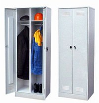 Металлический шкафчик для одежды
