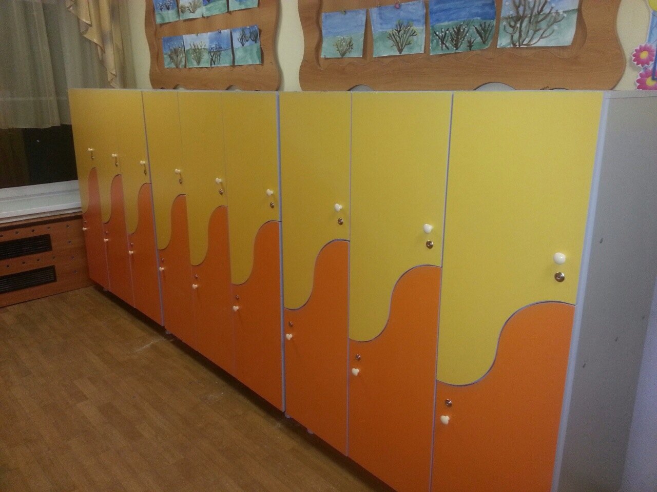 Детские шкафчики в раздевалку для детского сада